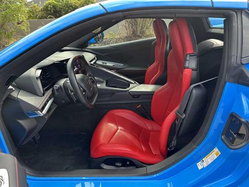 2023 Chevrolet Corvette Stingray w/1LT