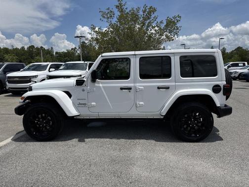 2024 Jeep Wrangler 4xe Sahara
