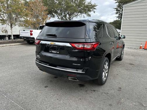 2021 Chevrolet Traverse Premier