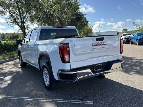 2024 GMC Sierra 1500 SLE