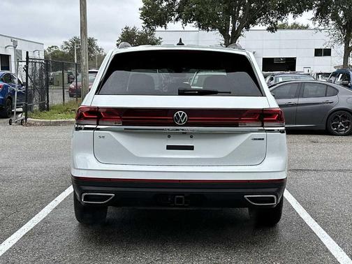 2024 Volkswagen Atlas 2.0T SE