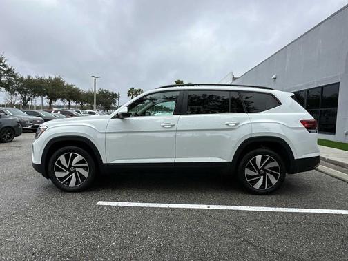 2024 Volkswagen Atlas 2.0T SE