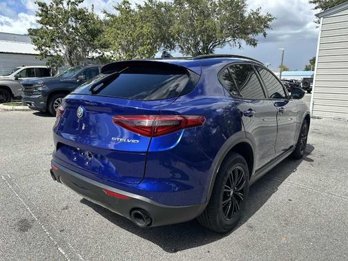 2022 Alfa Romeo Stelvio Sprint
