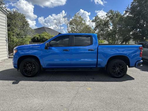 2025 Chevrolet Silverado 1500 Custom