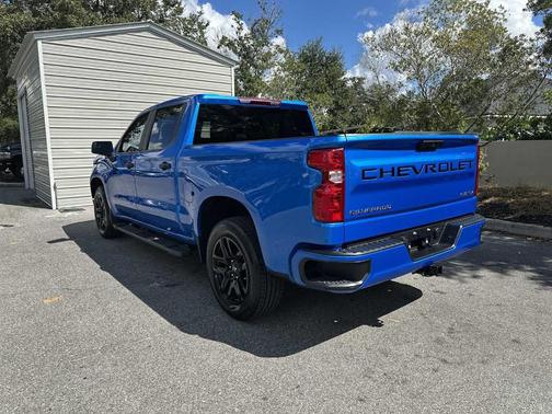 2025 Chevrolet Silverado 1500 Custom