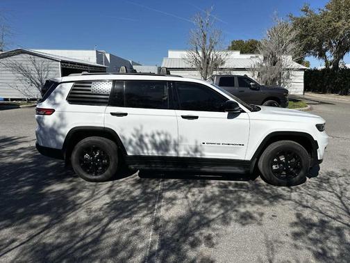 2024 Jeep Grand Cherokee L Laredo