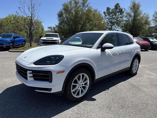 2024 Porsche Cayenne Base