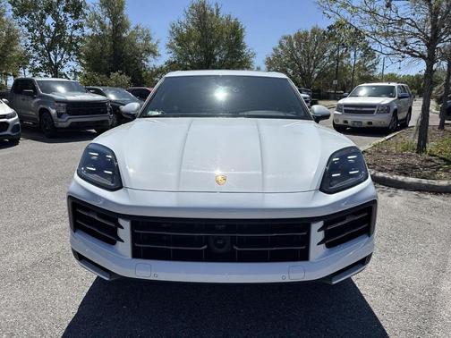 2024 Porsche Cayenne Base