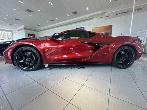Red Mist Metallic Tintcoat 2027 Chevrolet Corvette 1LT