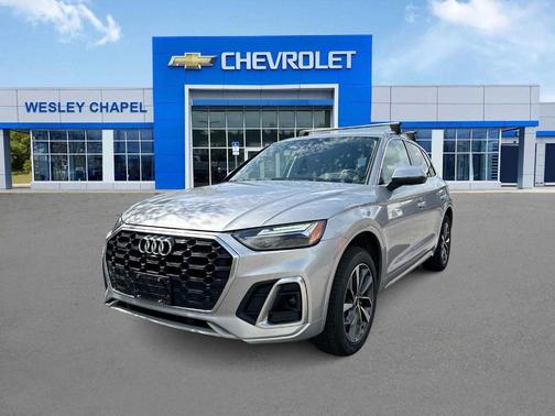 2024 Audi Q5 45 S line quattro Premium