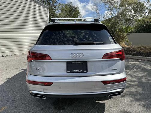 2024 Audi Q5 45 S line quattro Premium