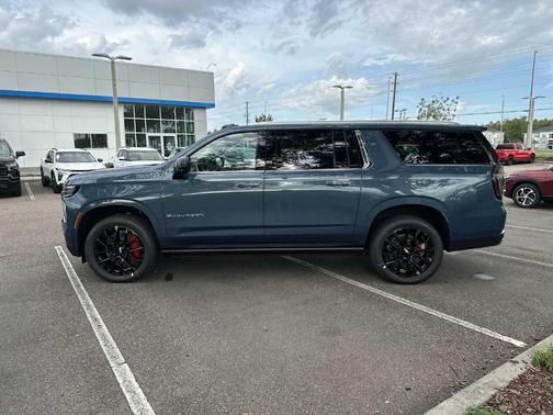2025 Chevrolet Suburban High Country