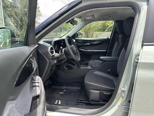 Green 2026 Chevrolet Trailblazer LS