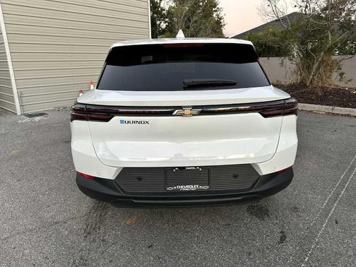 2026 Chevrolet Equinox EV LT 1