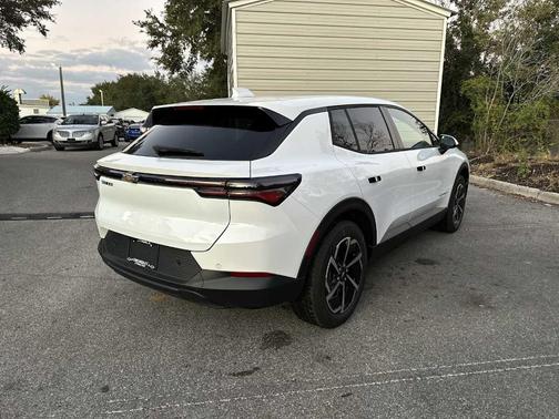 2026 Chevrolet Equinox EV LT 1