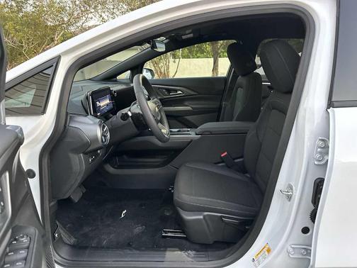 2026 Chevrolet Equinox EV LT 1