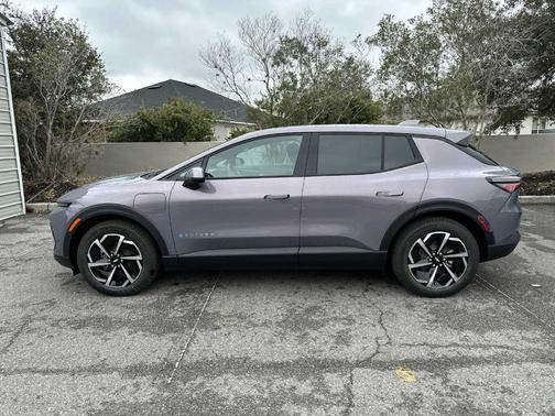 2026 Chevrolet Equinox EV LT 1