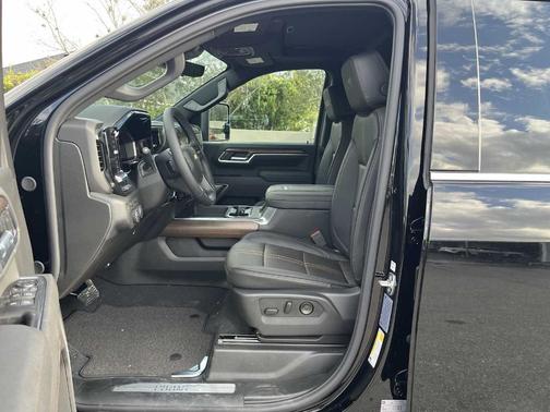 2026 Chevrolet Silverado 3500 High Country