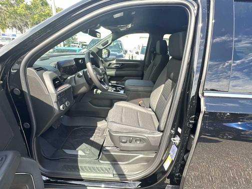 2025 Chevrolet Tahoe LS