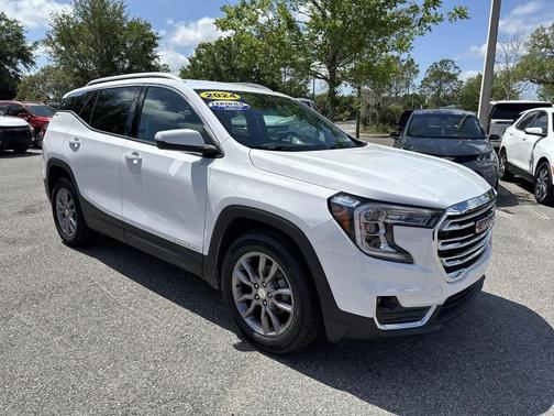 2024 GMC Terrain SLT
