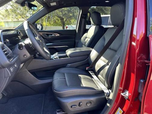 2025 Chevrolet Traverse High Country