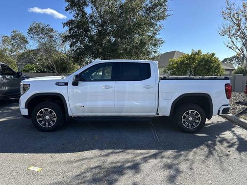 2024 GMC Sierra 1500 AT4