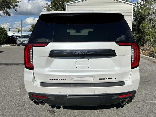 2023 GMC Yukon Denali Ultimate