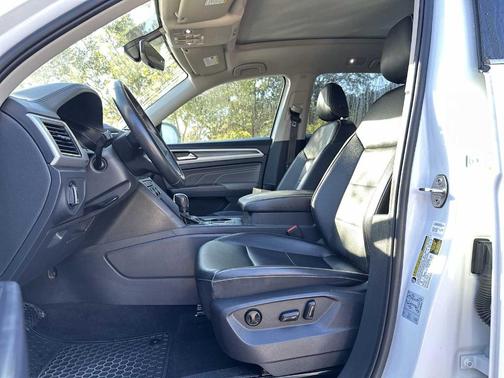 2021 Volkswagen Atlas 3.6 V6 SE w/ Technology
