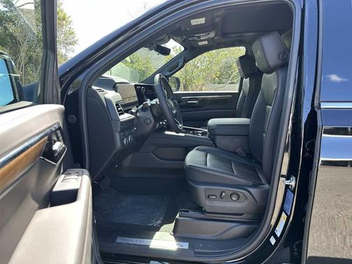 Black 2026 Chevrolet Tahoe High Country