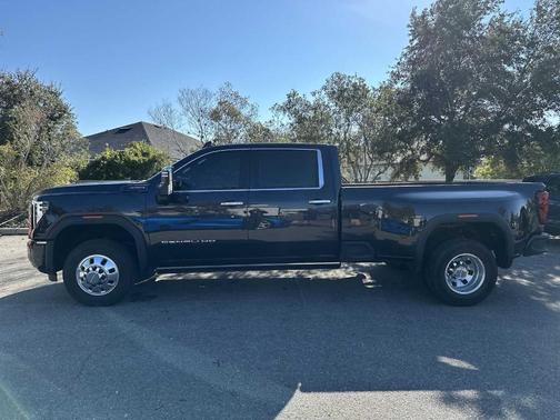 2025 GMC Sierra 3500 Denali Ultimate