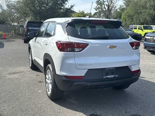 Summit White 2026 Chevrolet Trailblazer LS