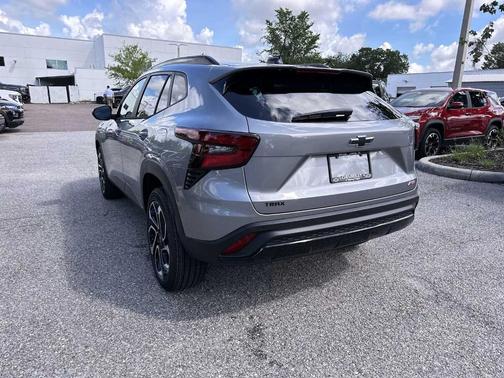 Sterling Gray Metallic 2026 Chevrolet Trax 2RS