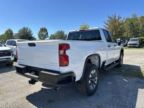 2026 Chevrolet Silverado 2500 Custom