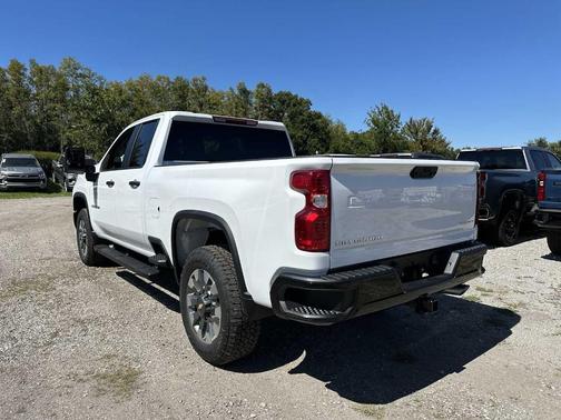 2026 Chevrolet Silverado 2500 Custom