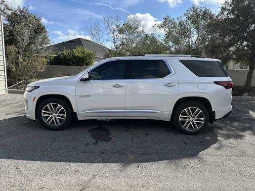 2023 Chevrolet Traverse High Country