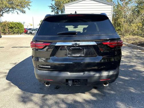 2022 Chevrolet Traverse LS
