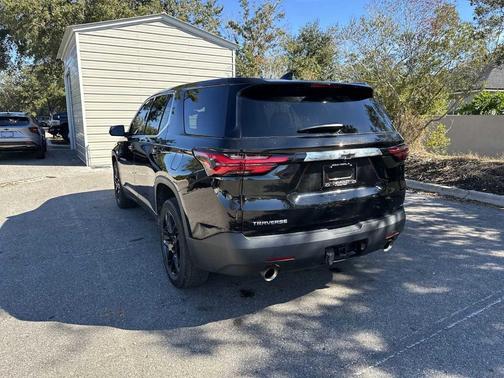 2022 Chevrolet Traverse LS