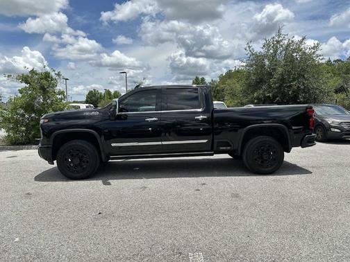2024 Chevrolet Silverado 3500 High Country