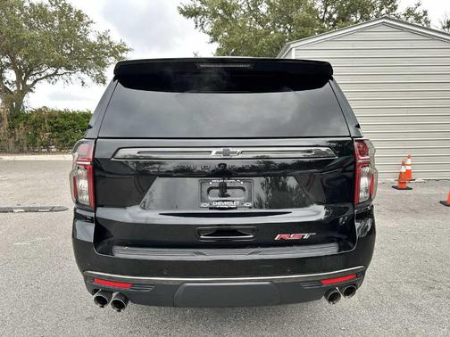 2022 Chevrolet Suburban RST