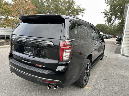 2022 Chevrolet Suburban RST