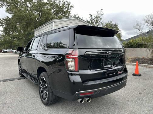 2022 Chevrolet Suburban RST