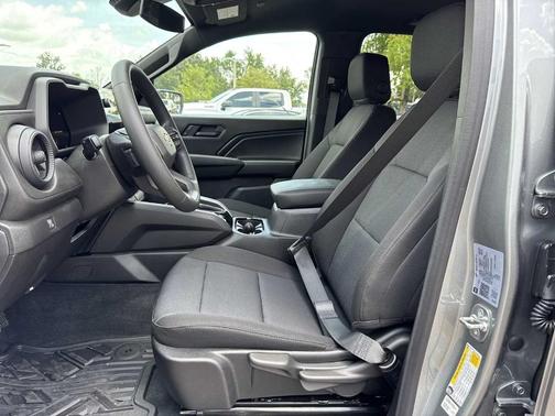 2025 Chevrolet Colorado WT