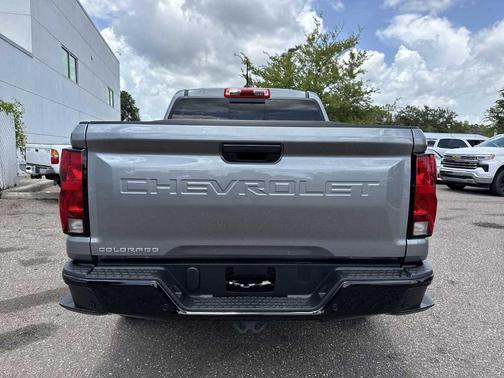 2025 Chevrolet Colorado WT