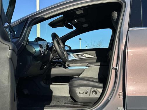 2026 Chevrolet Equinox EV LT 2