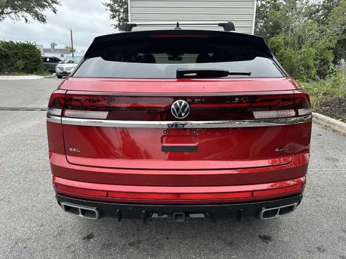 2024 Volkswagen Atlas Cross Sport 2.0T SEL R-Line