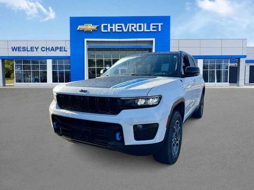 2022 Jeep Grand Cherokee 4xe Trailhawk