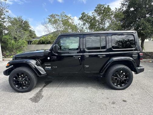 2024 Jeep Wrangler 4xe Sahara