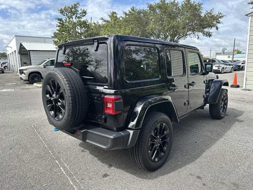 2024 Jeep Wrangler 4xe Sahara
