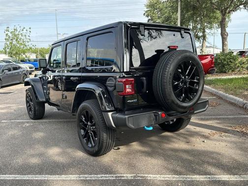2024 Jeep Wrangler 4xe Sahara