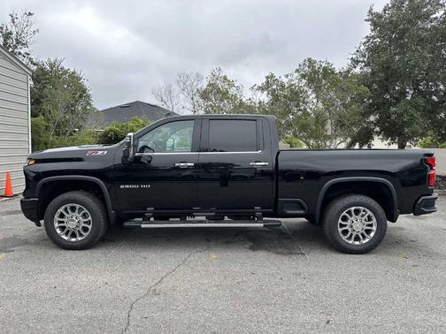 2025 Chevrolet Silverado 2500 LTZ